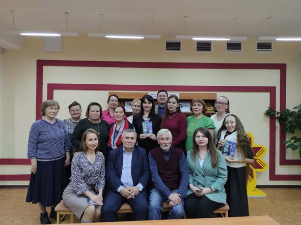 «Варкăш» литература клубĕн тĕпелĕнче