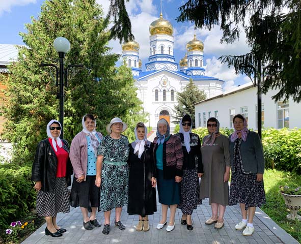 Посетили Тихвинский Богородицкий женский монастырь