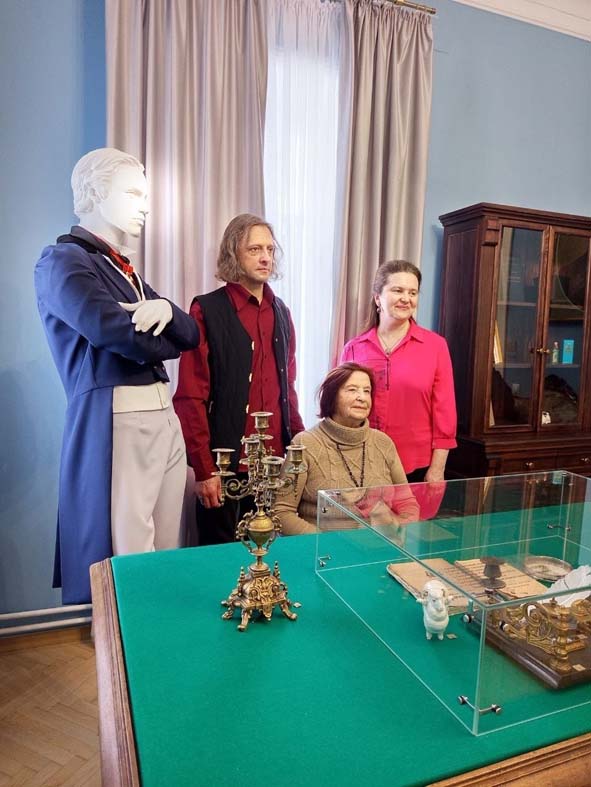 В музее – потомки ученого