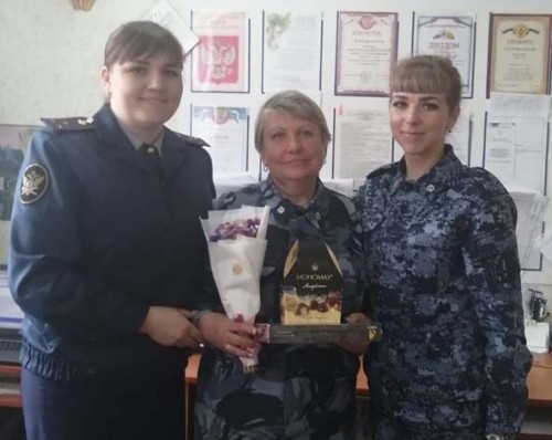 Чтят добрые традиции